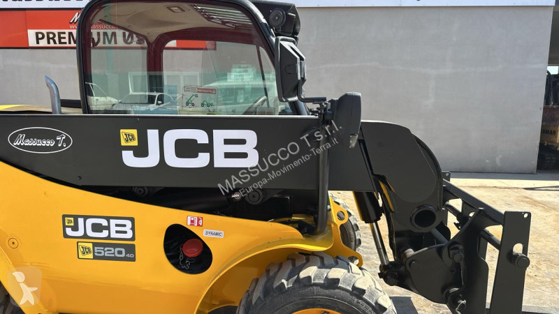 رافعة شوكية تلسكوبية JCB 4x4