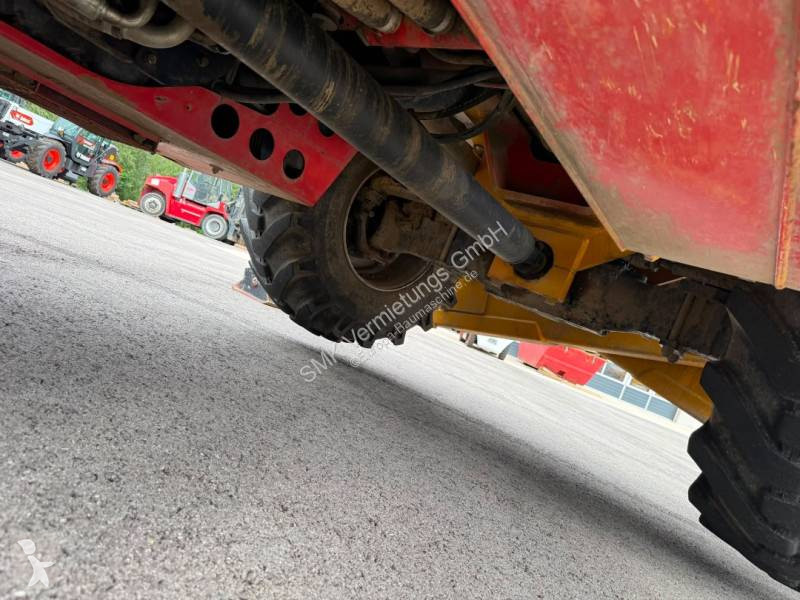 رافعة شوكية تلسكوبية Manitou