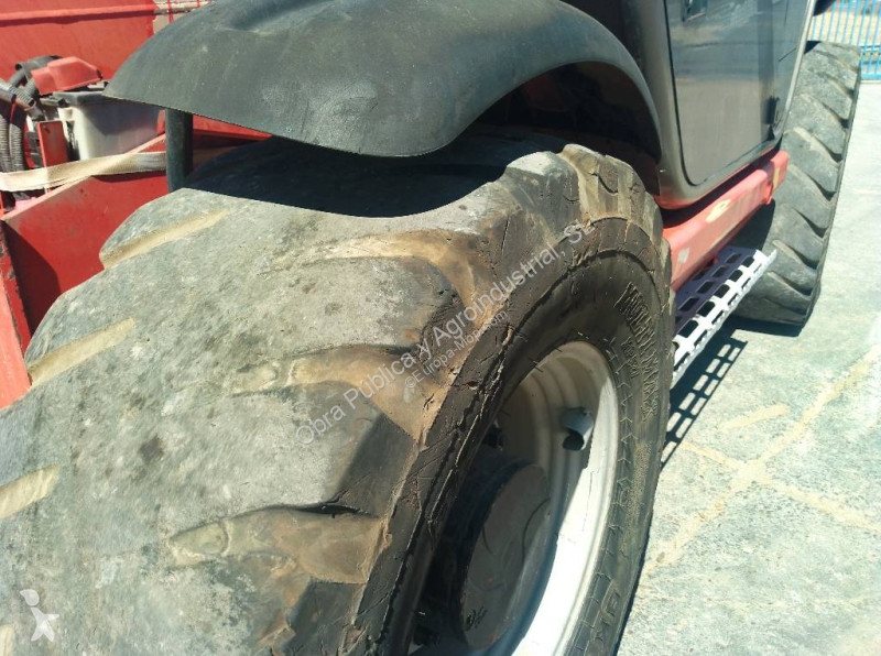 Teleskopisk truck Manitou MLT 845