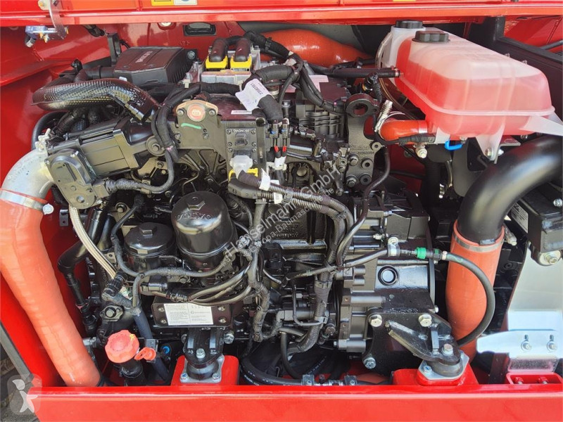 Teleskopisk truck Magni RTH 8.51