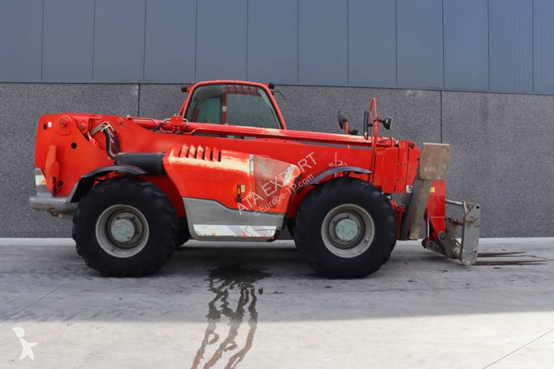 رافعة شوكية تلسكوبية JCB