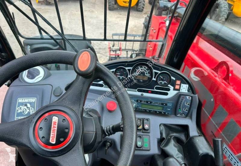 Teleskopický manipulátor Manitou Mt933