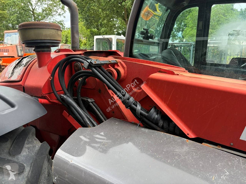 Teleskopický manipulátor Manitou MLT627T