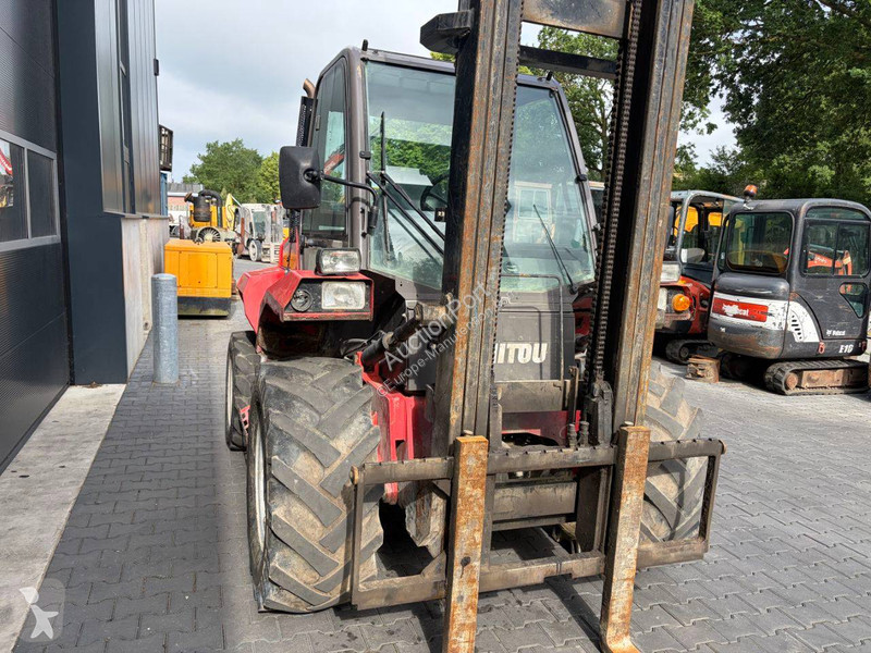 Teleskopický manipulátor Manitou M30-4