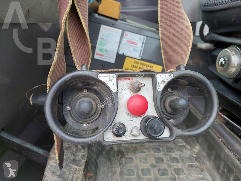 رافعة شوكية تلسكوبية Manitou Ultra