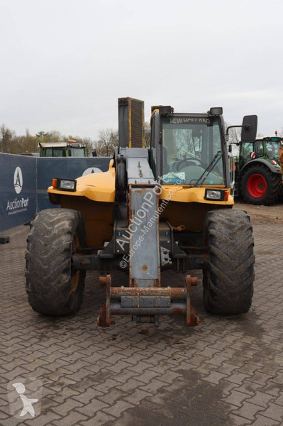Телескопичен товарач New Holland LM 410