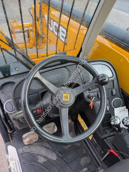 Carretilla telescópica JCB