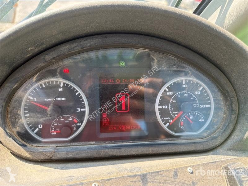 Телескопічний навантажувач Merlo P38.13PLUS