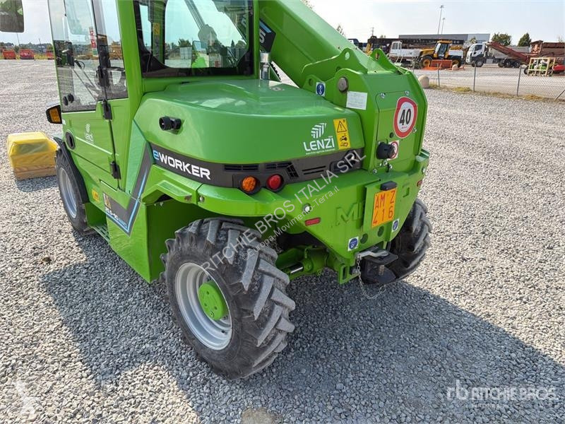 Încărcător telescopic Merlo E-Worker 25.5-90...