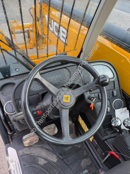 Teleskopisk truck JCB