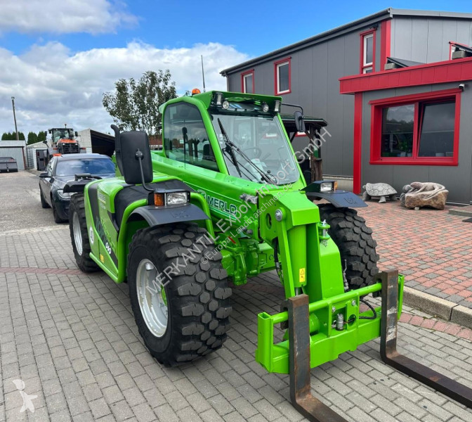 Teleskopisk truck Merlo P32.6