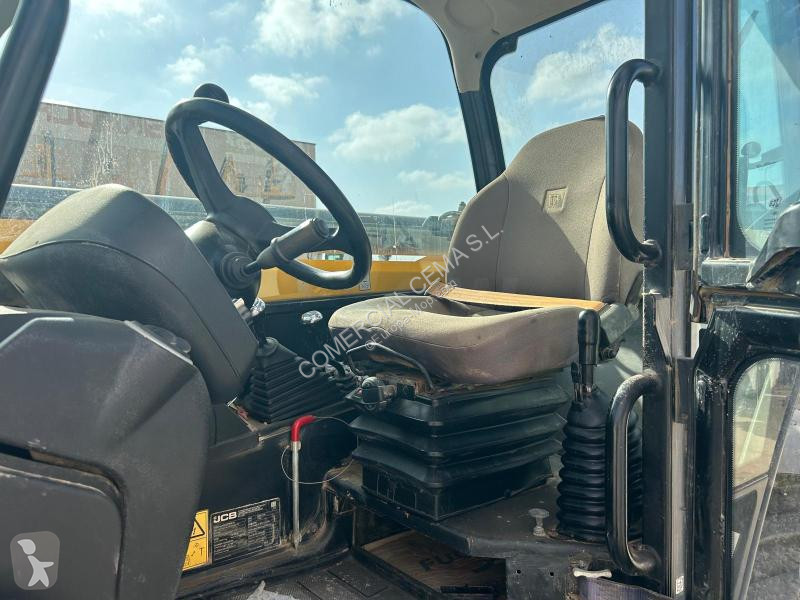 Chariot télescopique JCB