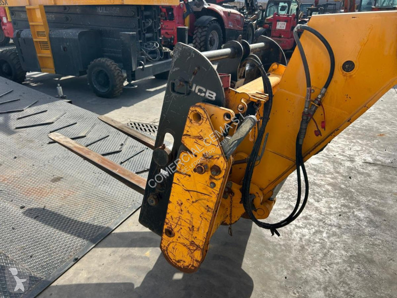 Chariot télescopique JCB