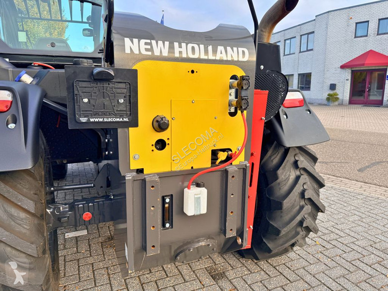 Teleskopický vozík New Holland TH6.36 Plus 4WD