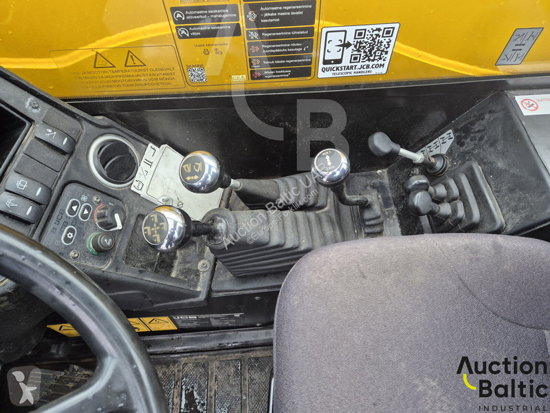 Teleskopický vozík JCB 540V180