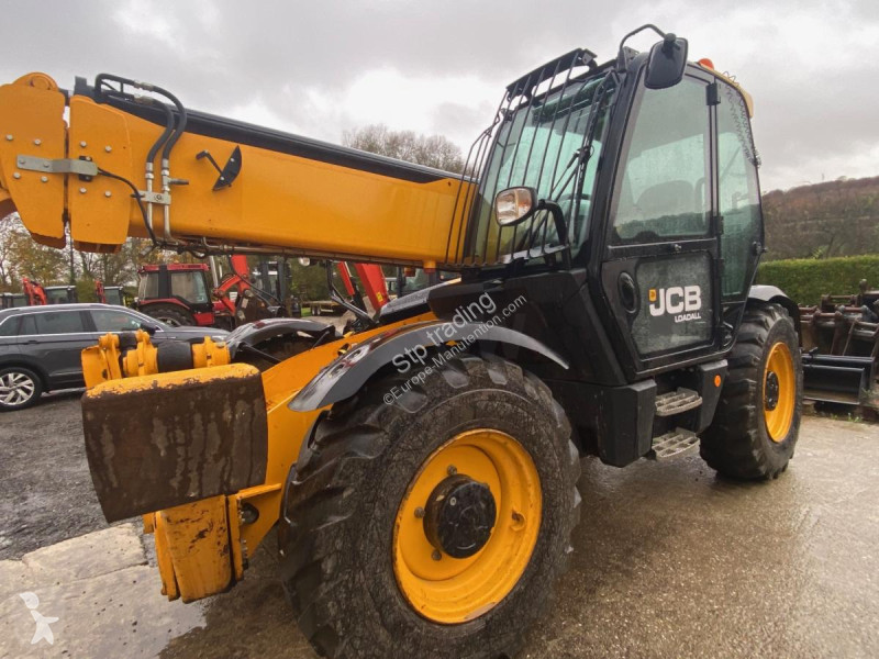 Încărcător telescopic JCB