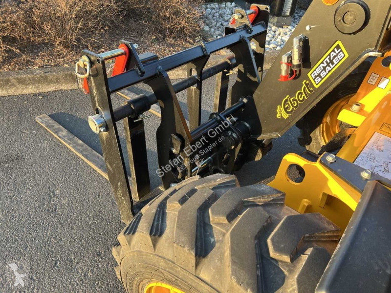Încărcător telescopic JCB 514-40 / nur 108h /...