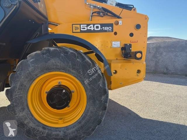 رافعة شوكية تلسكوبية JCB 540-180