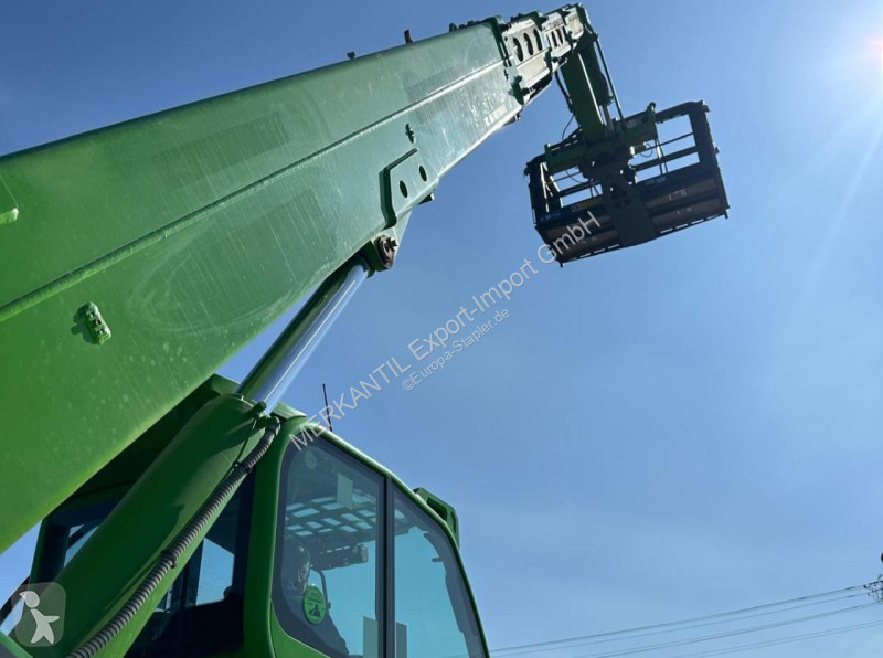 Încărcător telescopic Merlo R40.18S