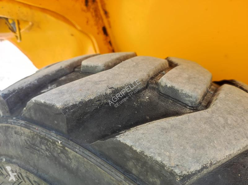 Încărcător telescopic JCB