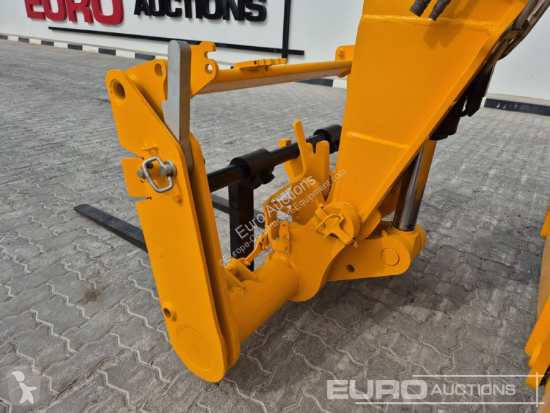 رافعة شوكية تلسكوبية JCB 540-170