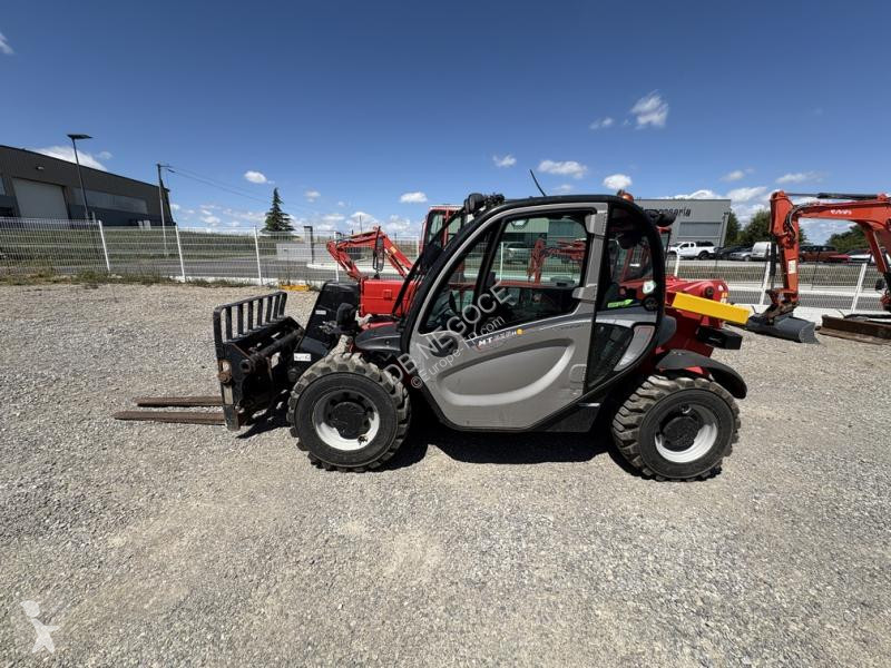 رافعة شوكية تلسكوبية Manitou  MT 625 H