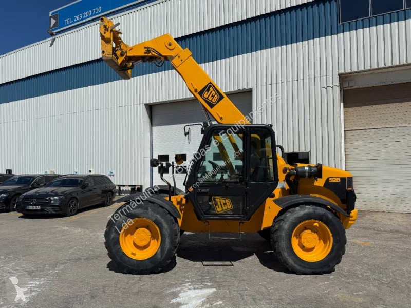 Empilhador telescópico JCB 528-70