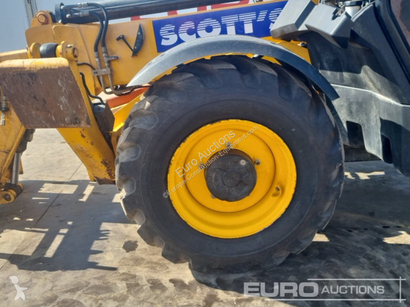 رافعة شوكية تلسكوبية JCB 540-140 Hi Viz