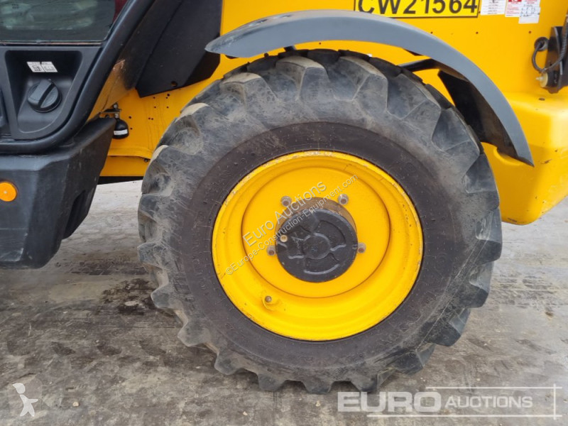 رافعة شوكية تلسكوبية JCB 540-140 Hi Viz