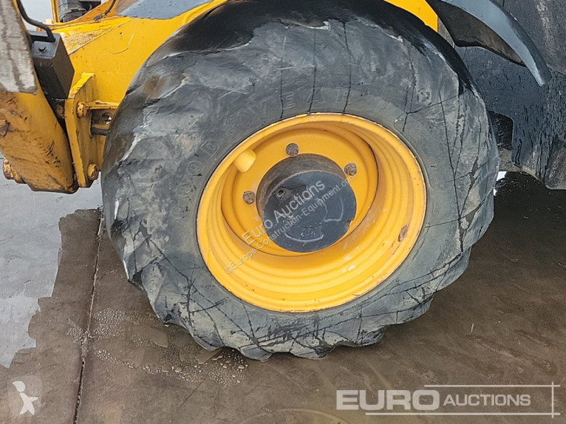Teleskopický vozík JCB 535-140 Hi Viz