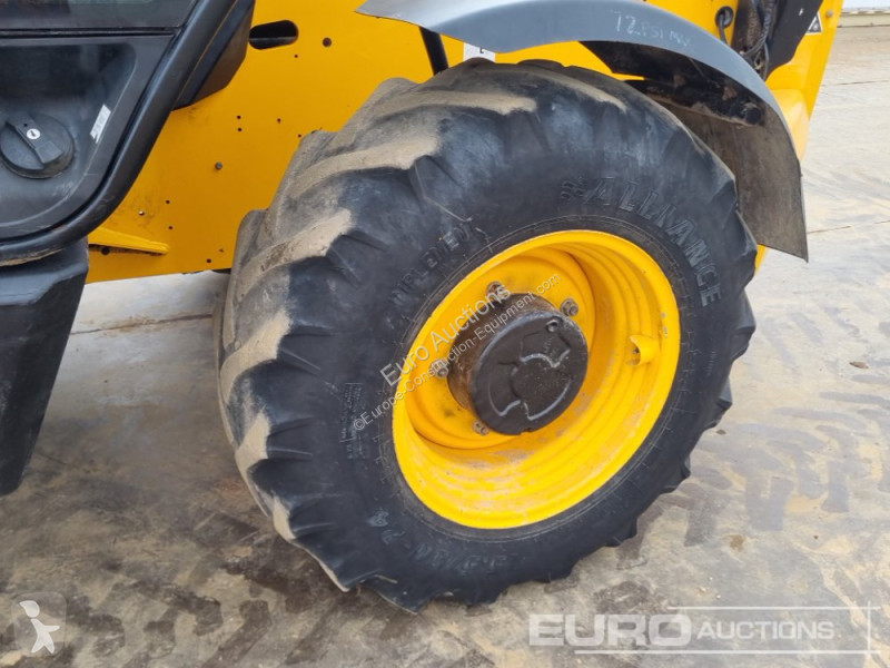 Teleskopický vozík JCB 540-140 Hi Viz