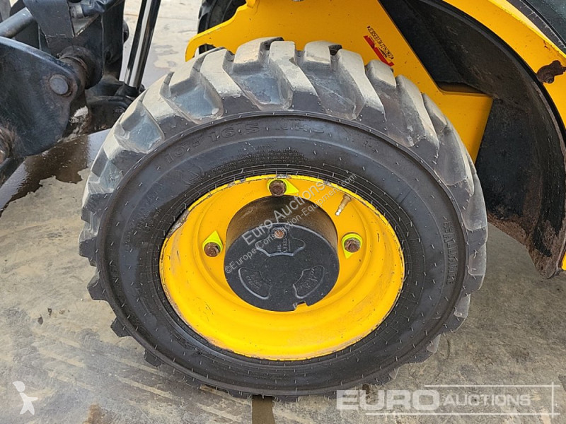 Teleskopický vozík JCB 520-40