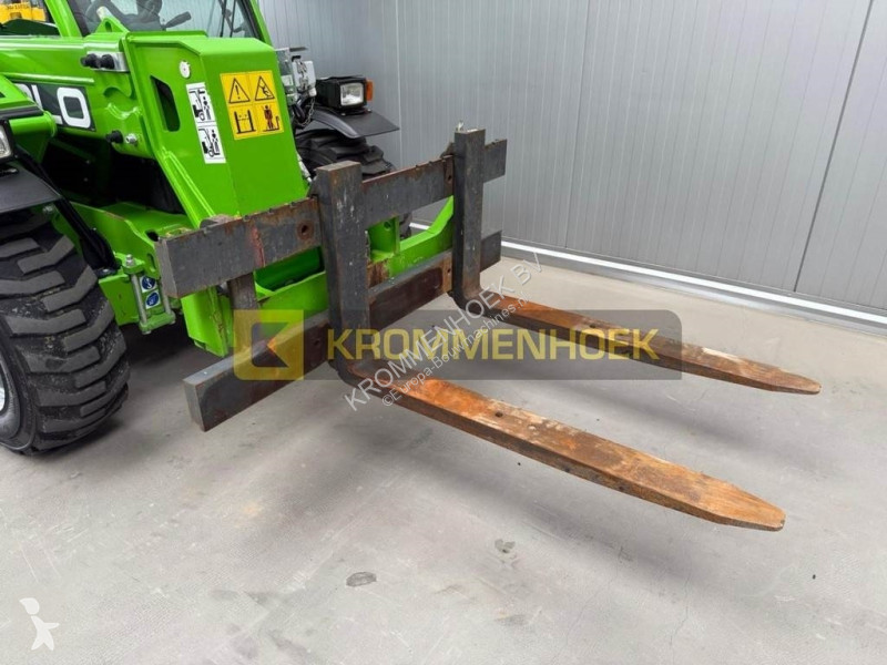 Chariot télescopique Merlo P 27.6 Plus