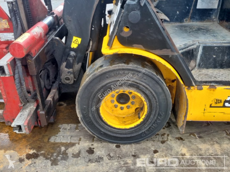 Chariot télescopique JCB 35DTCR T4
