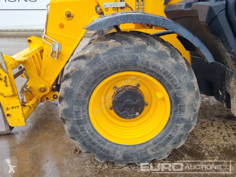 Teleskopický vozík JCB 535-95