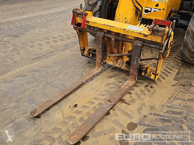 Încărcător telescopic JCB 535-95