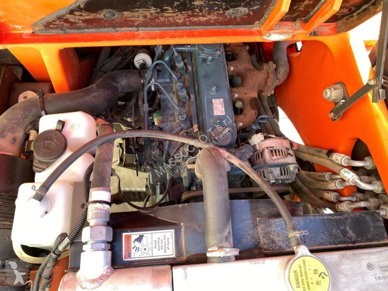 Teleskoplastare Ausa T144