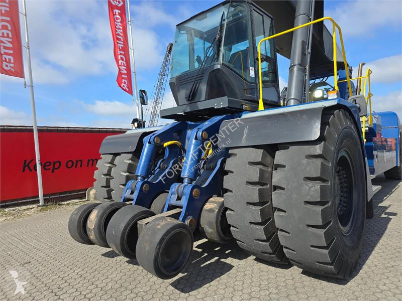 Телескопичен товарач Konecranes NCN 100 - 289TH