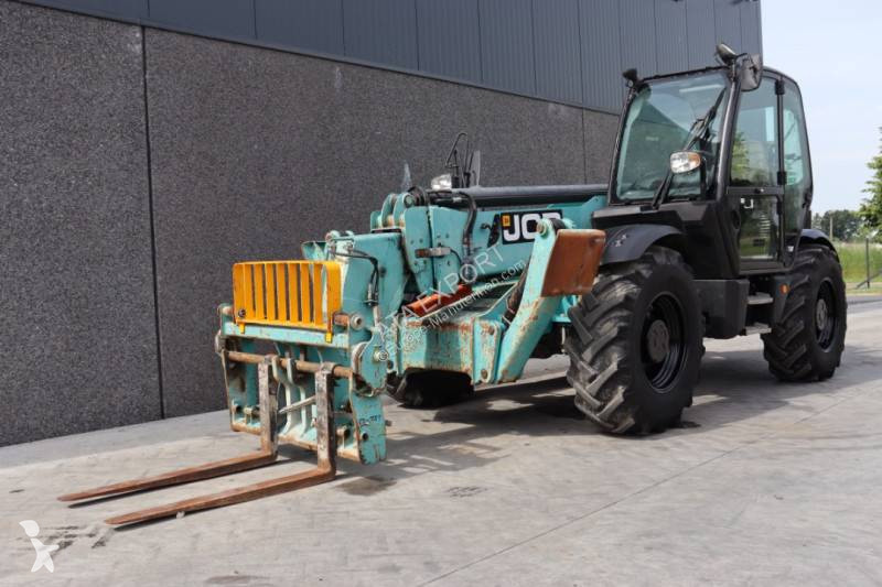 رافعة شوكية تلسكوبية JCB 540 V 140
