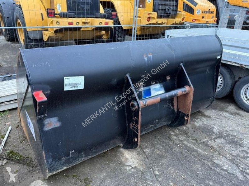 رافعة شوكية تلسكوبية Manitou 1436R
