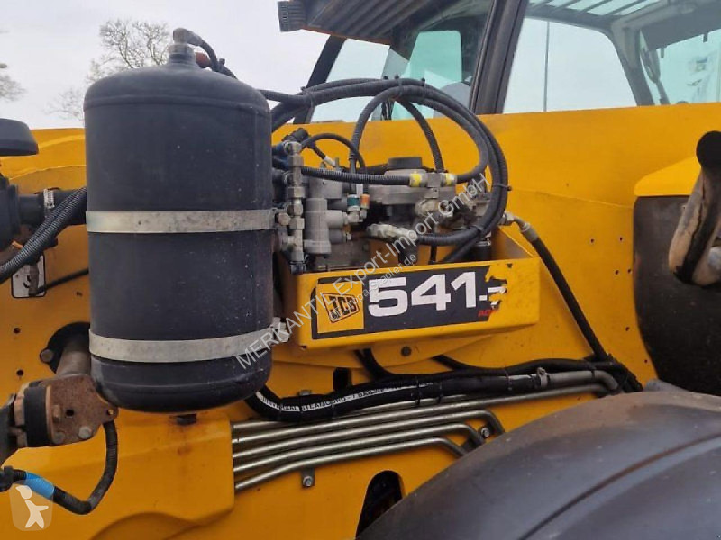 رافعة شوكية تلسكوبية JCB Agri Plus
