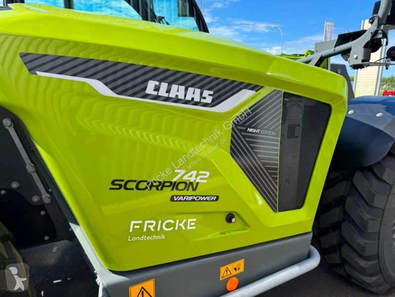 Teleskopisk truck Claas 742 Varipower 3 Night...