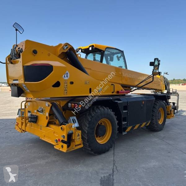 رافعة شوكية تلسكوبية JCB