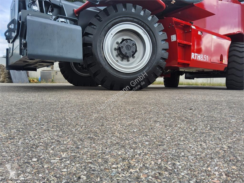 Teleskopisk truck Magni RTH 8.51