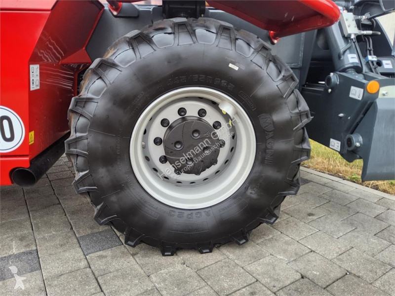 Teleskopisk truck Magni RTH 8.35