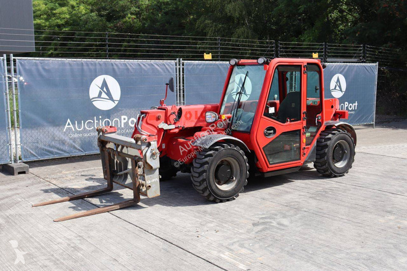 Телескопический погрузчик JCB 526-60T