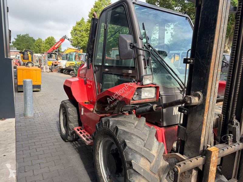 Teleskopický manipulátor Manitou M30-4