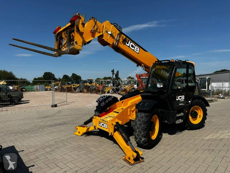 Carretilla telescópica JCB HiViz...