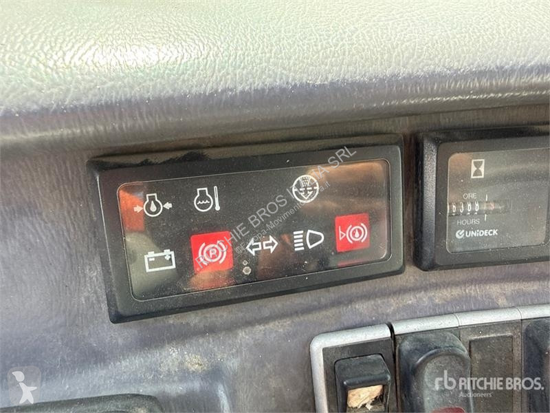 Телескопічний навантажувач Manitou MT1435