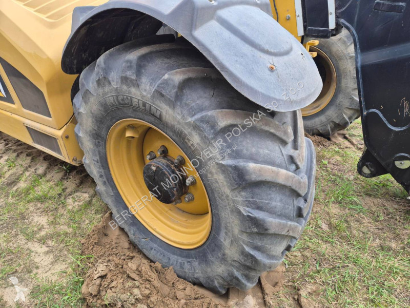 Încărcător telescopic Caterpillar TH3510D